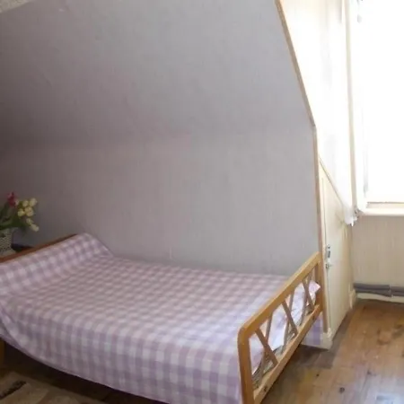 بيت للعطل Maison Chambon-sur-lac, 6 Pieces, 6 Personnes - Fr-1-395-32 *