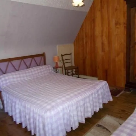 بيت للعطل Maison Chambon-sur-lac, 6 Pieces, 6 Personnes - Fr-1-395-32 *